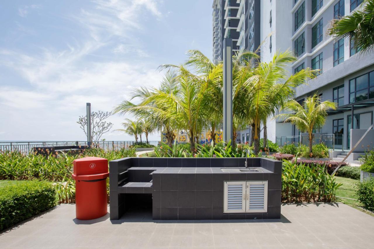 Apartment Aisi3 Seaview At Tanjung Lumpur Kuantan
